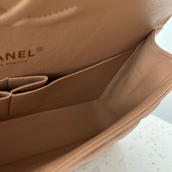 Chanel 19B dark beige caviar medium classic flap - Picture 11 of 15